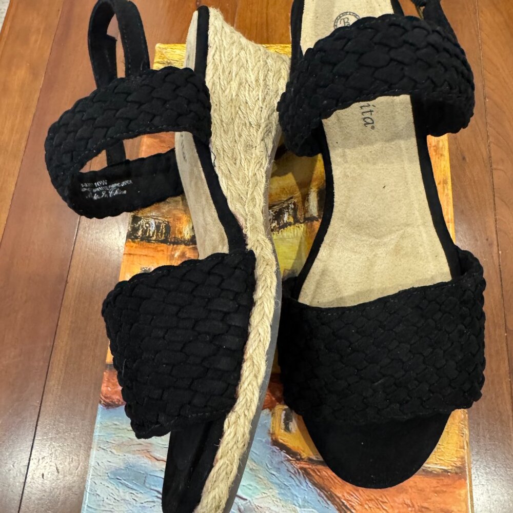 Bella Vita Mariella Weave Slingback buckle closure Wedge Sandal size 10 W